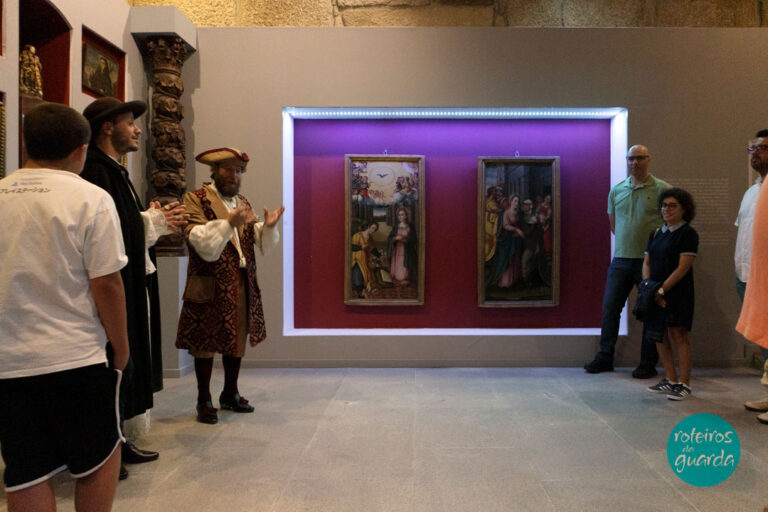 Visita encenada noturna ao Museu Regional da Guarda