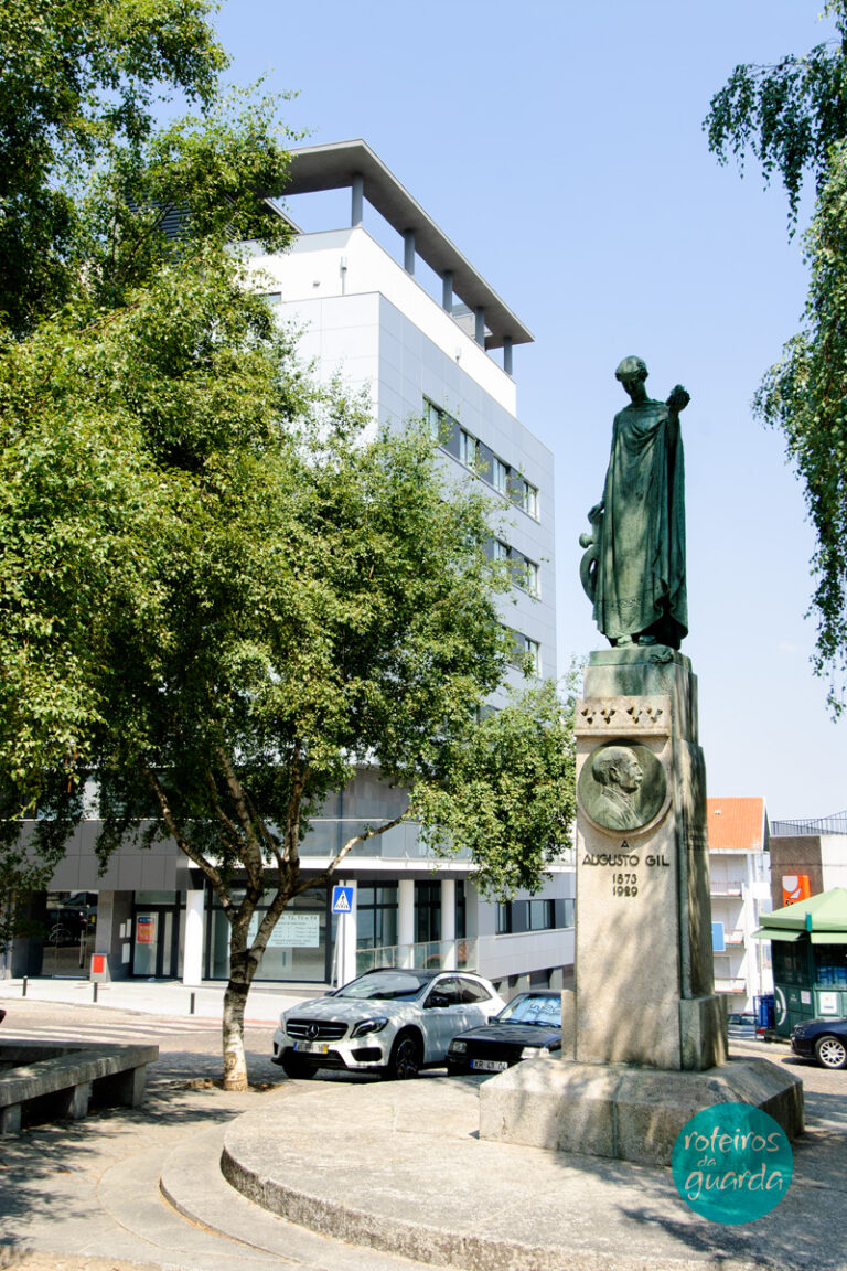 Roteiro de Augusto Gil